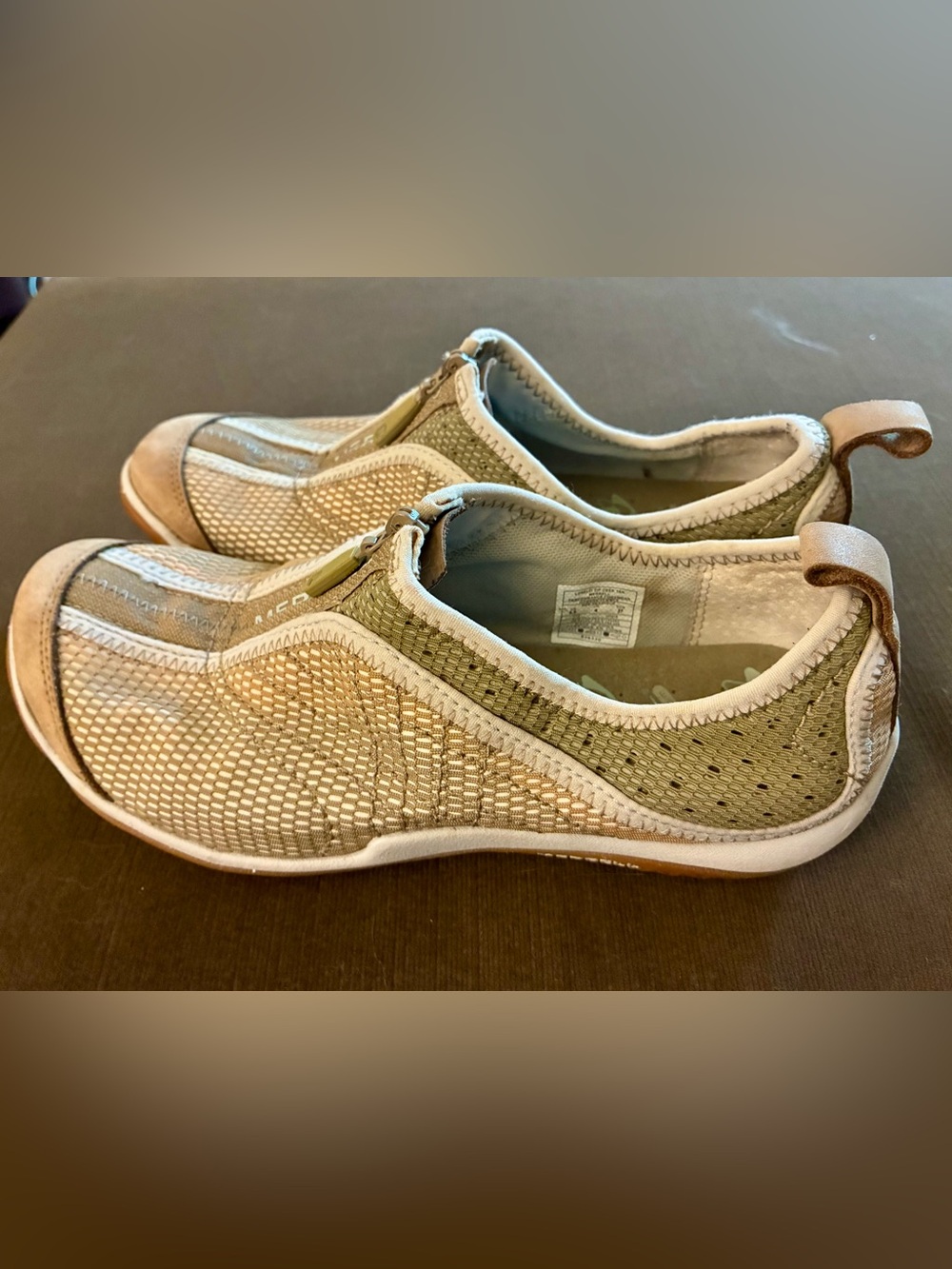 Merrell Lorelei Slip-On Zip Sneakers in Deep Tan Outdoor Lightweight Womens 6.5